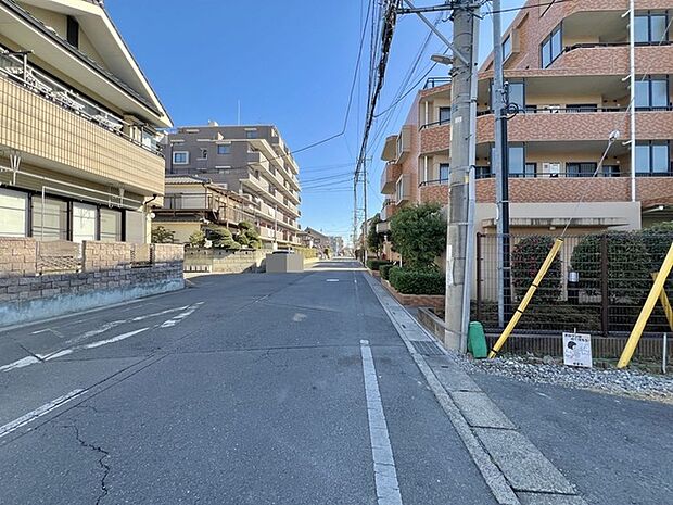 穏やかな街並みに、心地よい風が通り抜ける。