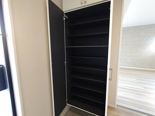 整然とした収納空間が、暮らしにゆとりをもたらします。