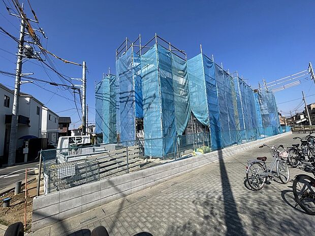 新しい暮らしへの期待を乗せて、街並みに溶け込むように。