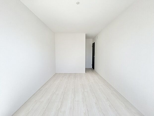 開放感あふれる広々とした空間で、心満たされるひとときを