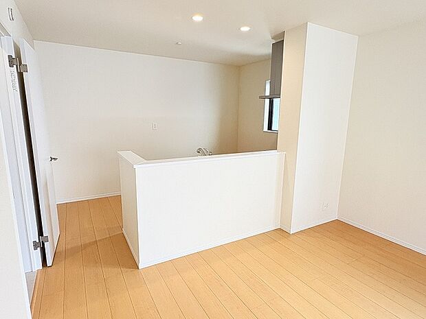 白を基調とした内装で明るい空間で過ごせます。