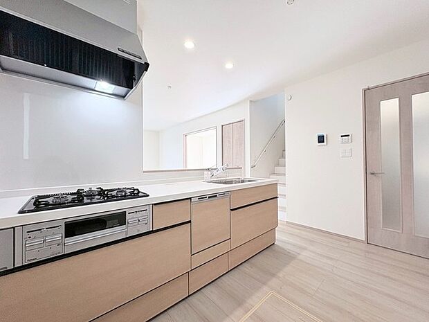 開放感あふれる住まい、毎日の暮らしを彩る空間。