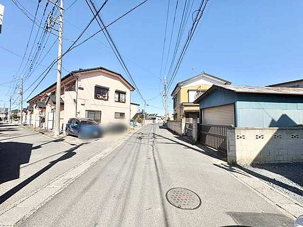 道路は6mほどになると駐車の際の停めやすさがかなり違ってきます。