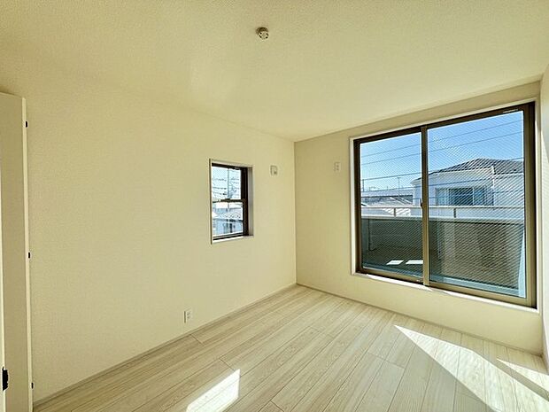 部屋ごとに設けた収納は、住みやすさへのこだわり。