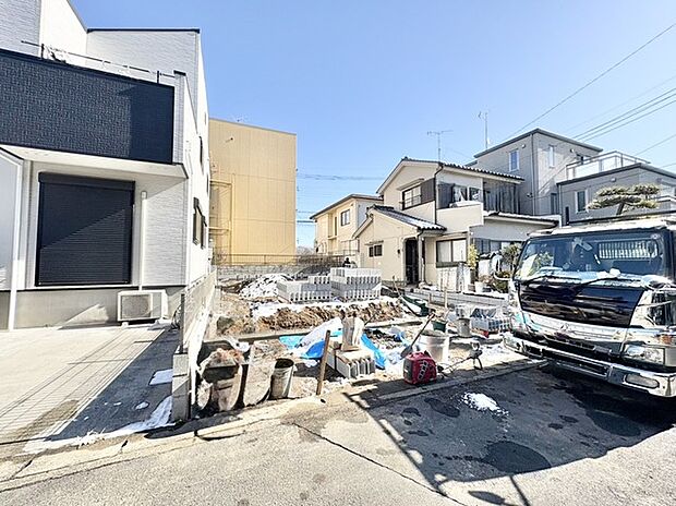 澄み渡る青空の下、新たな暮らしが始まる予感