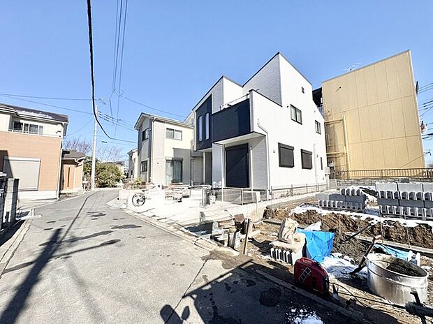 日差しを浴びて、心地よい風が吹き抜けるような開放感のある住まい