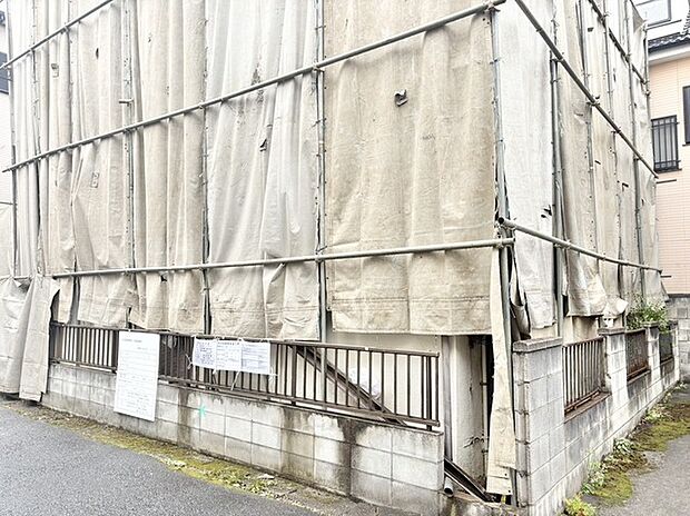 柔らかな光が空間を穏やかに満たし、安らぎのひとときを演出