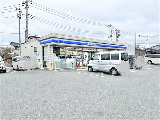 ローソン草加長栄2丁目店 ローソンまで徒歩5分(335m)