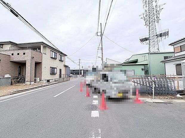 閑静な住宅街に佇む、落ち着いた雰囲気の住まい。