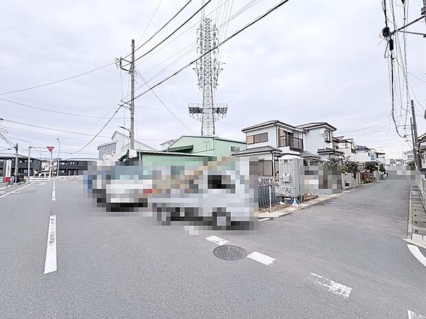 静かな住宅街に佇む、心地よい暮らしを育む空間。