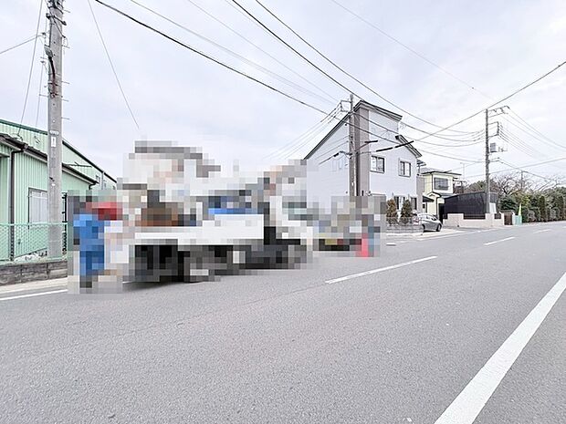 広々とした空間と、心地よい風通しを感じられる場所。