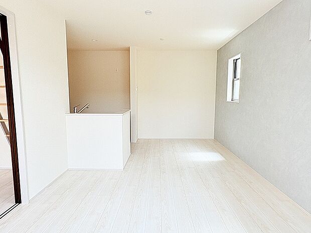 2階のＬＤＫなので日中も明るく過ごせます。