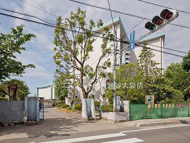 春日部市立八木崎小学校(1100m)