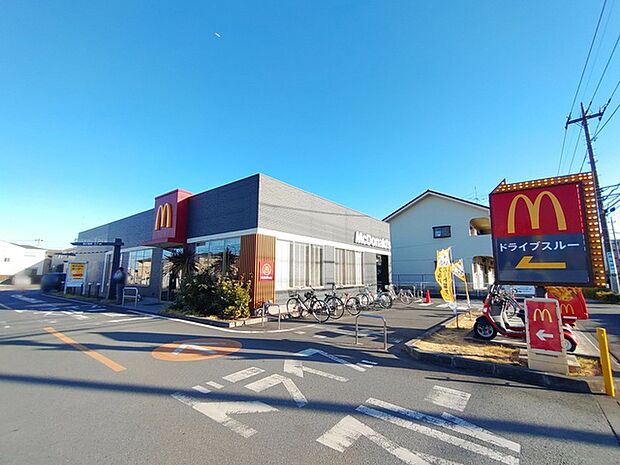 マクドナルド東越谷店 マクドナルドも徒歩圏内にございます。(130m)