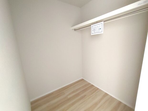 たっぷり収納で、お部屋の中はいつもキレイに片付きそうですね。