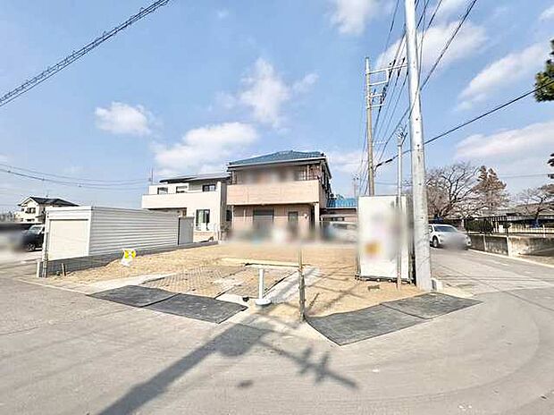 青い空と白い雲、広がる開放感のある土地。