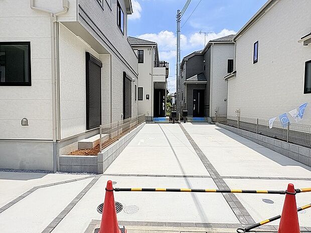 整然とした外観が調和する、落ち着きとゆとりを感じさせる住環境です。