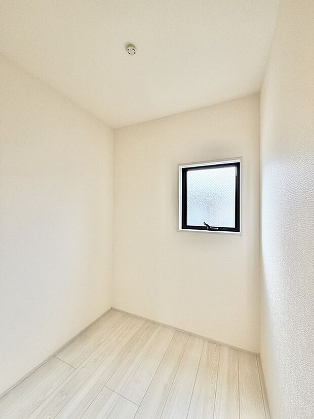 ストレージ