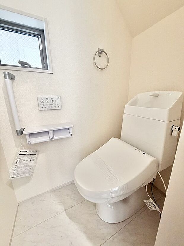 新築戸建てなら今や標準装備は当たり前。気持ちいいウォシュレット機能。 