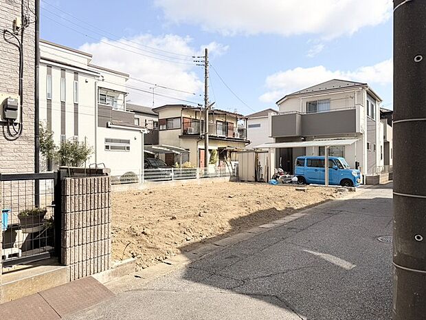 広々とした更地は、これから描く未来のキャンバス