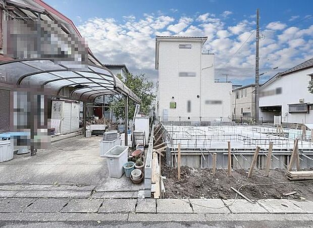 広がりを感じさせる、穏やかな空が広がる住まい。