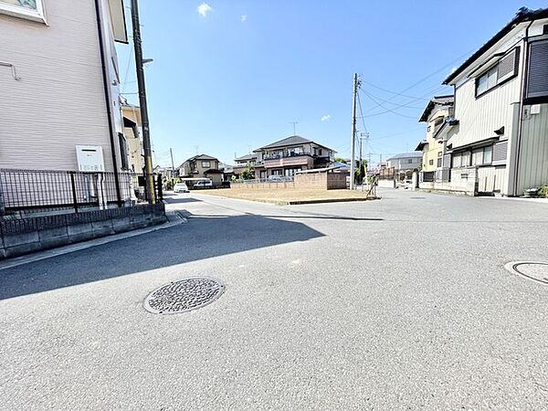 澄み渡る空の下、穏やかな時間が流れる住環境