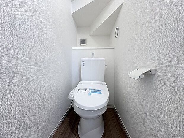 無駄を削ぎ落としたシンプルな空間が、日々の暮らしに静かな安らぎをもたらします。