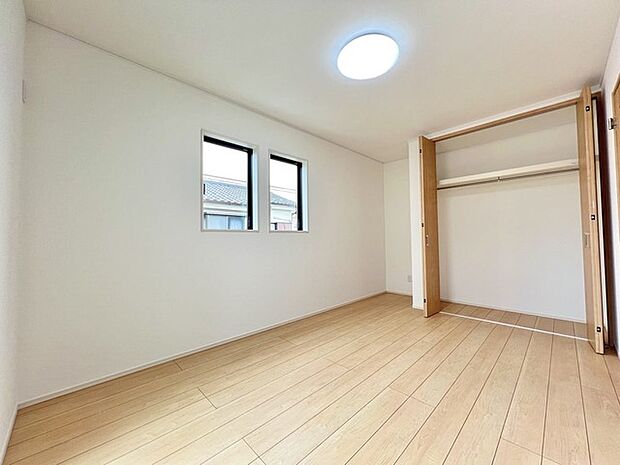 太陽の恵みを感じる、温もりと明るさにあふれたお部屋。