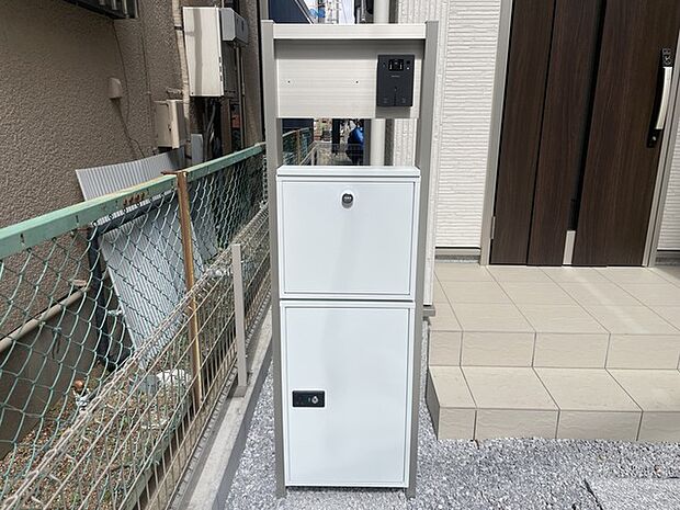心地よい風と緑が、静かな住まいを包み込む。