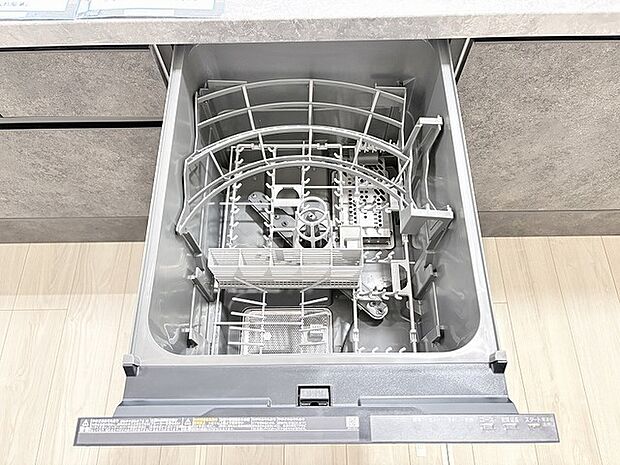 毎日の家事をよりスマートにサポートし、ゆとりある暮らしを叶える機能的な設備です。