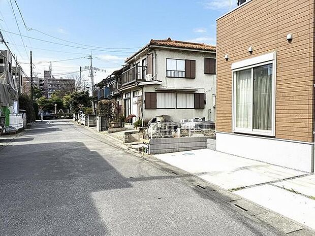 閑静な住宅街に佇む、穏やかな暮らしの舞台。