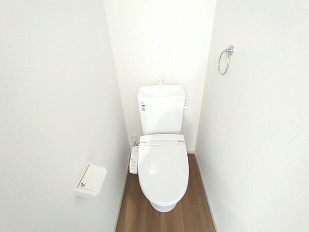 無駄を削ぎ落としたシンプルな空間は、清潔感があり心地よい静けさを感じさせてくれます。
