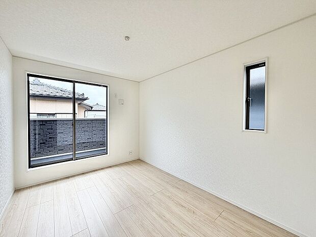 無駄のないシンプルな空間が、日々の暮らしに心地よいゆとりと落ち着きをもたらしてくれます。