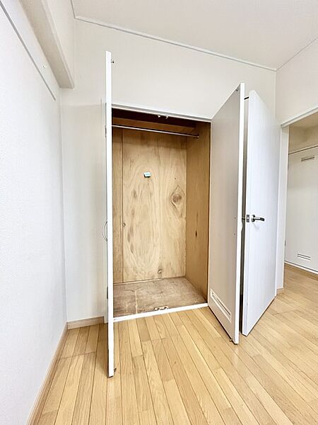 たっぷり収納で、お部屋の中はいつもキレイに片付きそうですね。