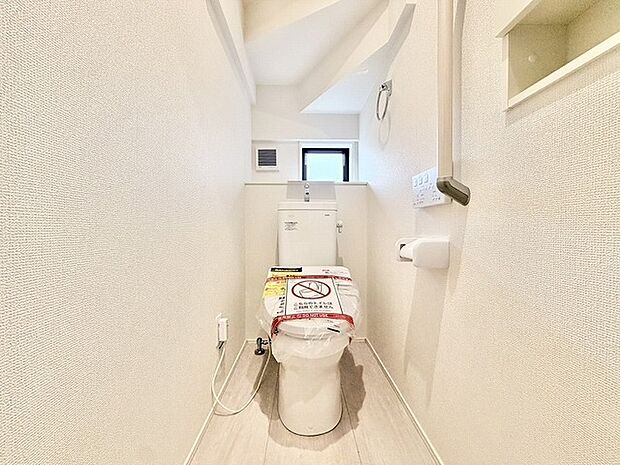 無駄を削ぎ落としたシンプルな空間は、清潔感にあふれ日々の暮らしに心地よい調和をもたらします。