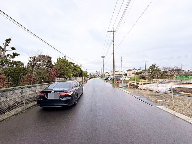 緑豊かな街並みが広がる、穏やかな住環境。