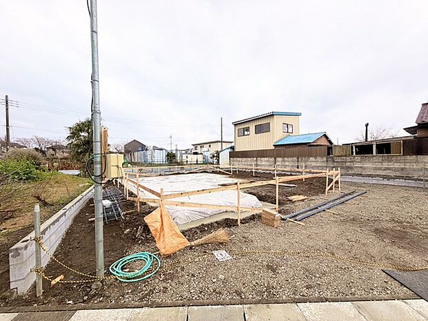 新たな住まいが形になる、期待に満ちた始まりの風景。