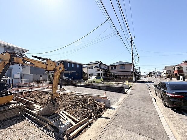 広がる空の下、新しい暮らしが芽吹く街並み