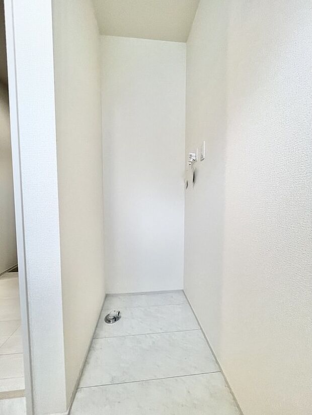 無駄を削ぎ落としたシンプルな空間は、住まいの中に清潔感と調和をもたらしてくれます。