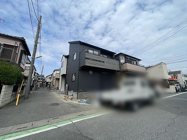 落ち着いた佇まいが、穏やかな日常を予感させます。