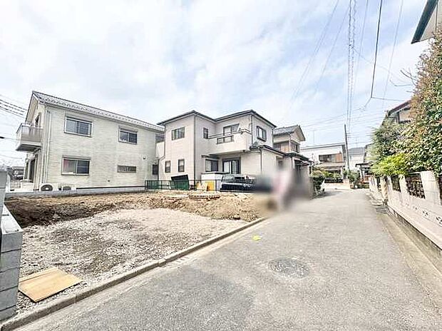 閑静な住宅街に佇む、穏やかな時間が流れる邸宅。