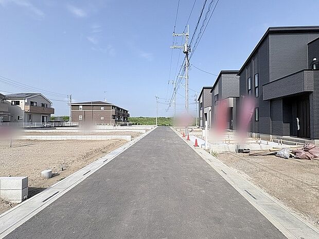 整然と区画された新しい街並みが、日々の暮らしに穏やかな広がりと安心感をもたらしてくれます。