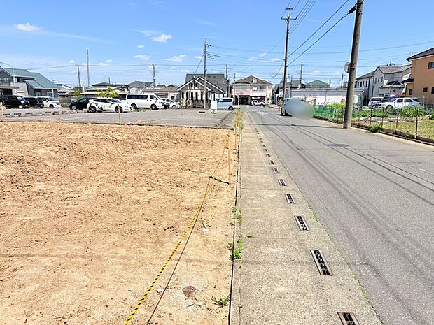 道路は6mほどになると駐車の際の停めやすさがかなり違ってきます。
