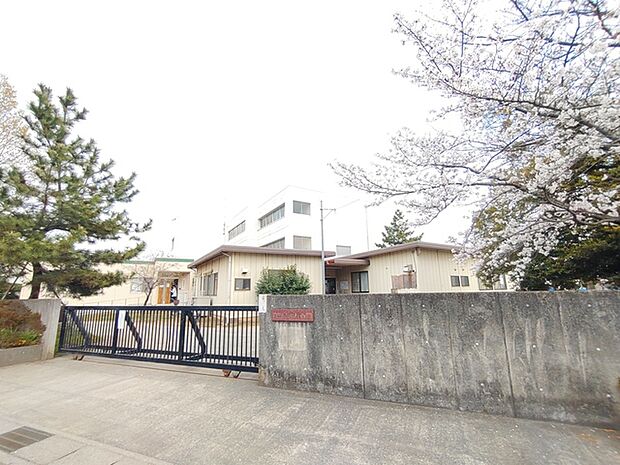立野小学校 立野小学校まで徒歩約4分（320m）