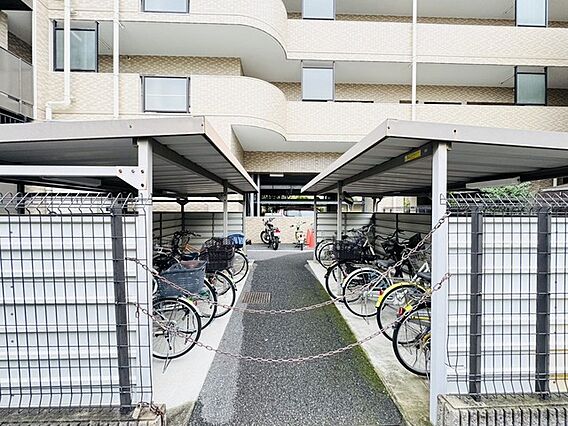 駐輪場