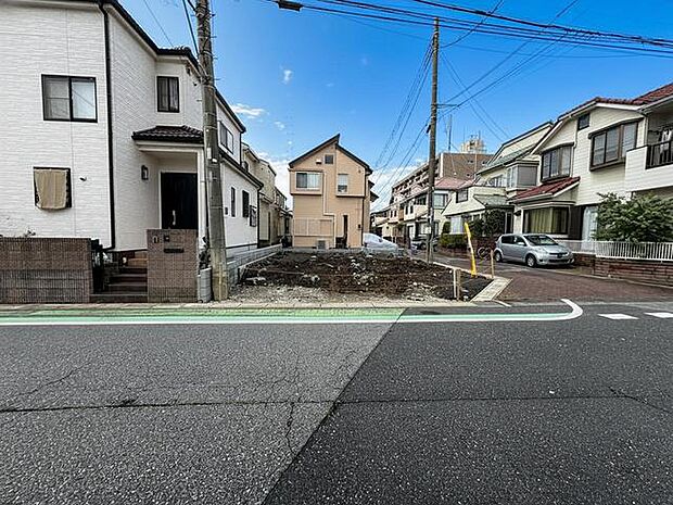 心地よい風が通り抜ける、穏やかな街並みに佇む邸宅