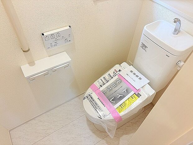 清潔感のある色調で統一された、すっきりと心地よく過ごせる空間です