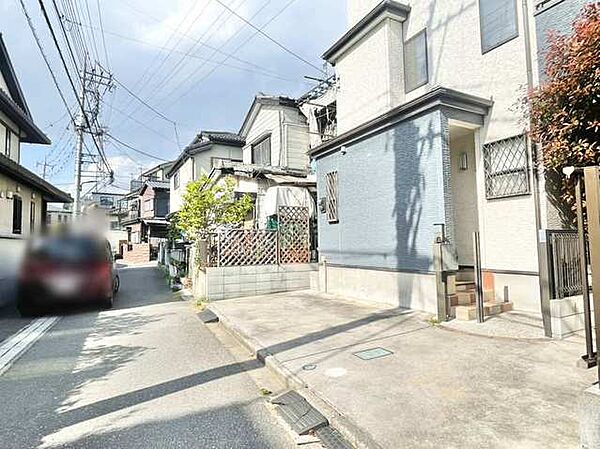 穏やかな日差しが心地よい、落ち着きある住まい。