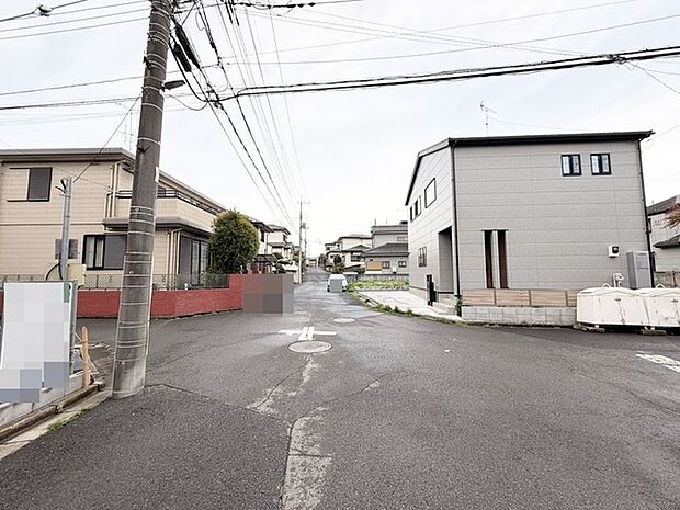静かで落ち着いた、住まいを育む心地よい空間。