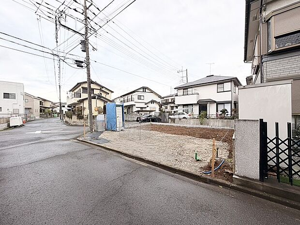 静かな住宅街に広がる、理想の住まいを育む土地